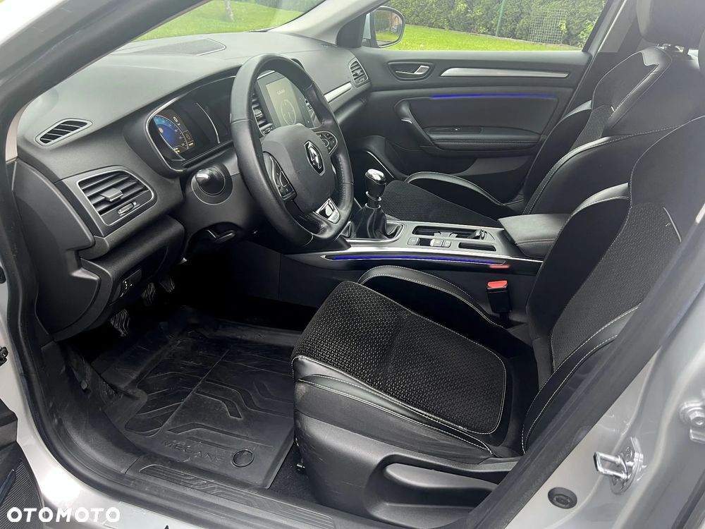 Renault Megane ENERGY TCe 130 Start & Stop LIMITED - 8