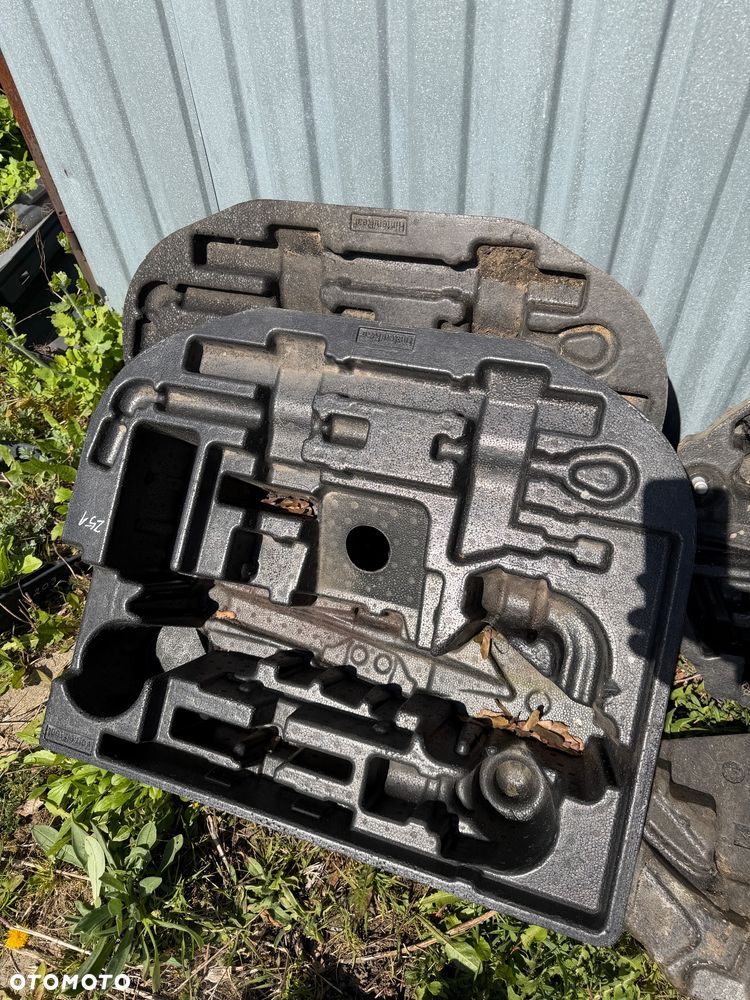 MERCEDES R 251 ML GL 164 styropian wkład koła zapasowego narzędzi lewarka - 7
