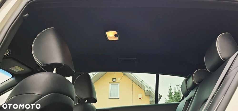 Ford Kuga 2.0 TDCi 4WD Titanium Plus - 25