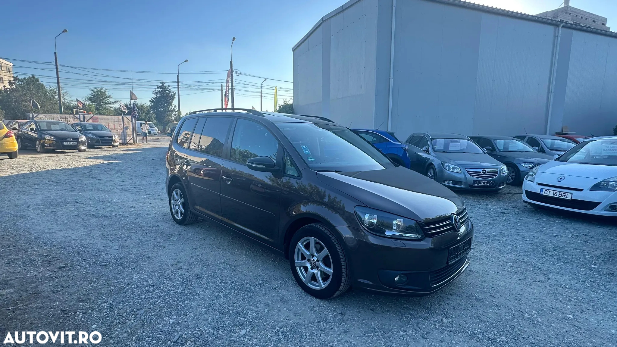 Volkswagen Touran 1.4 TSI MATCH - 11