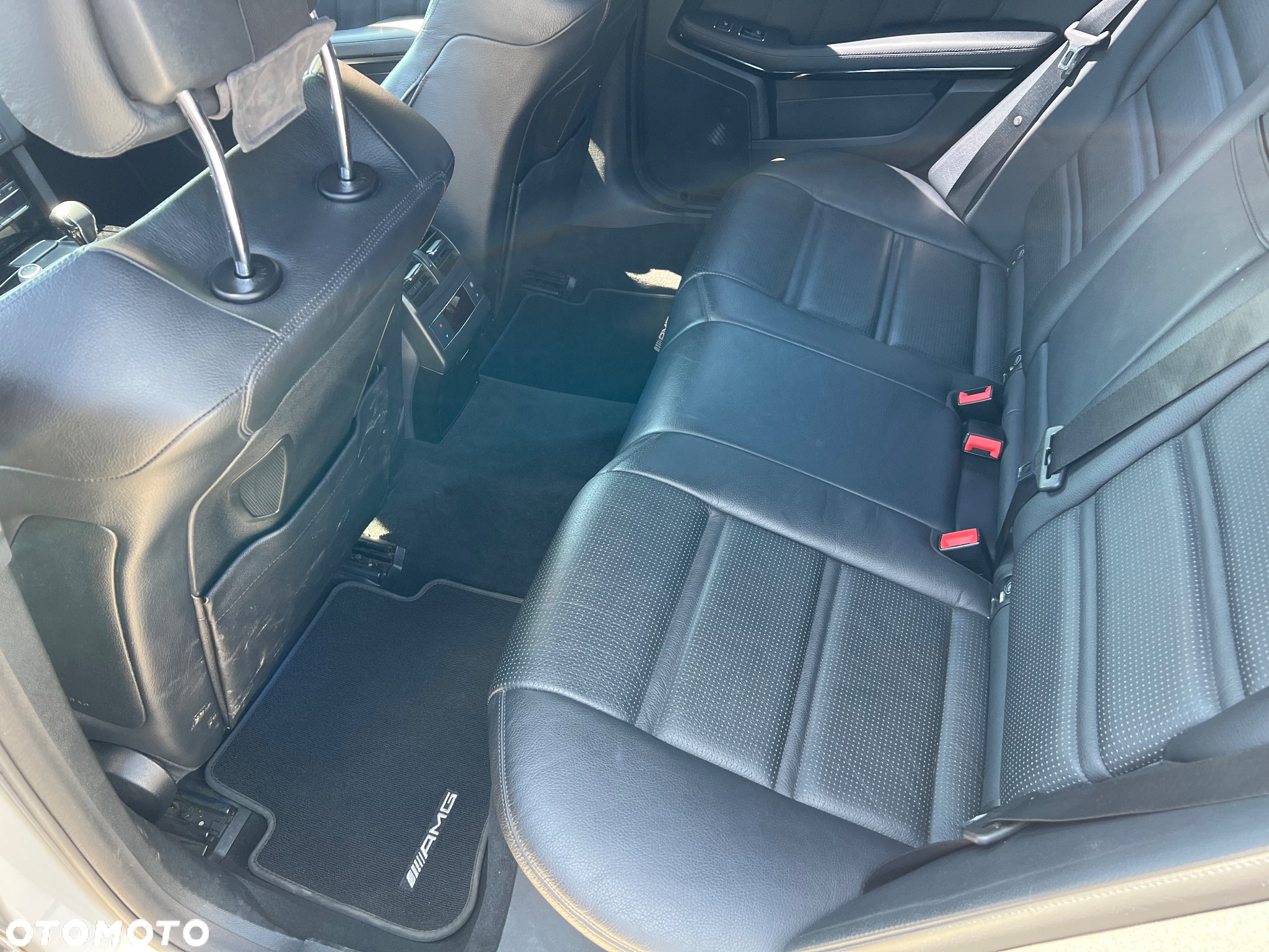 Mercedes-Benz Klasa E 63 AMG AMG Speedshift 7G-MCT - 14