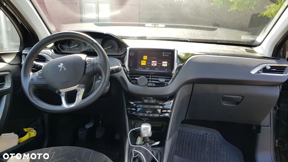 Peugeot 2008 1.2 Pure Tech GPF Active S&S - 15