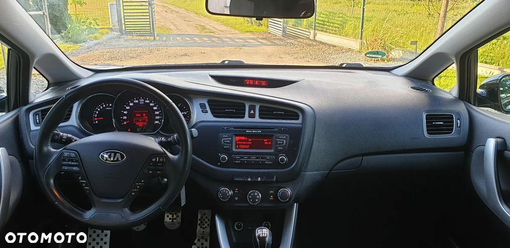 Kia Ceed 1.6 GDI Platinum Edition - 12