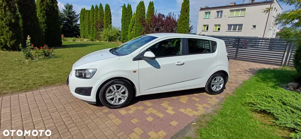 Chevrolet Aveo 1.4 LTZ - 10