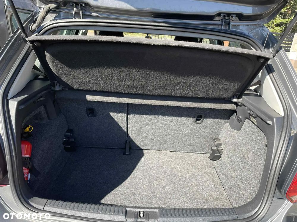 Volkswagen Polo - 14
