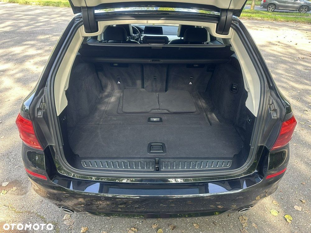 BMW Seria 5 520d Luxury Line sport - 10