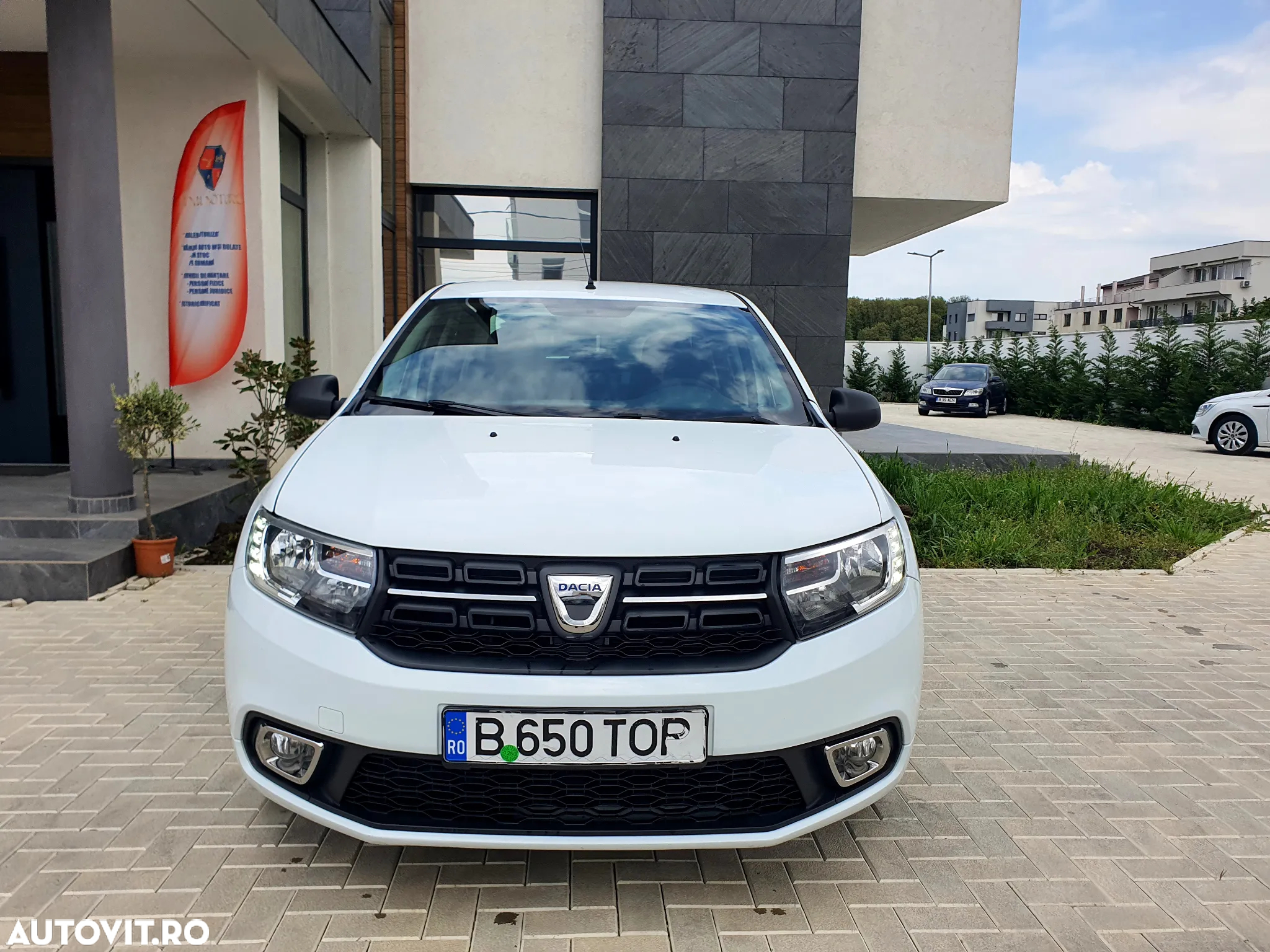 Dacia Logan 1.0 SCe SL PLUS - 2