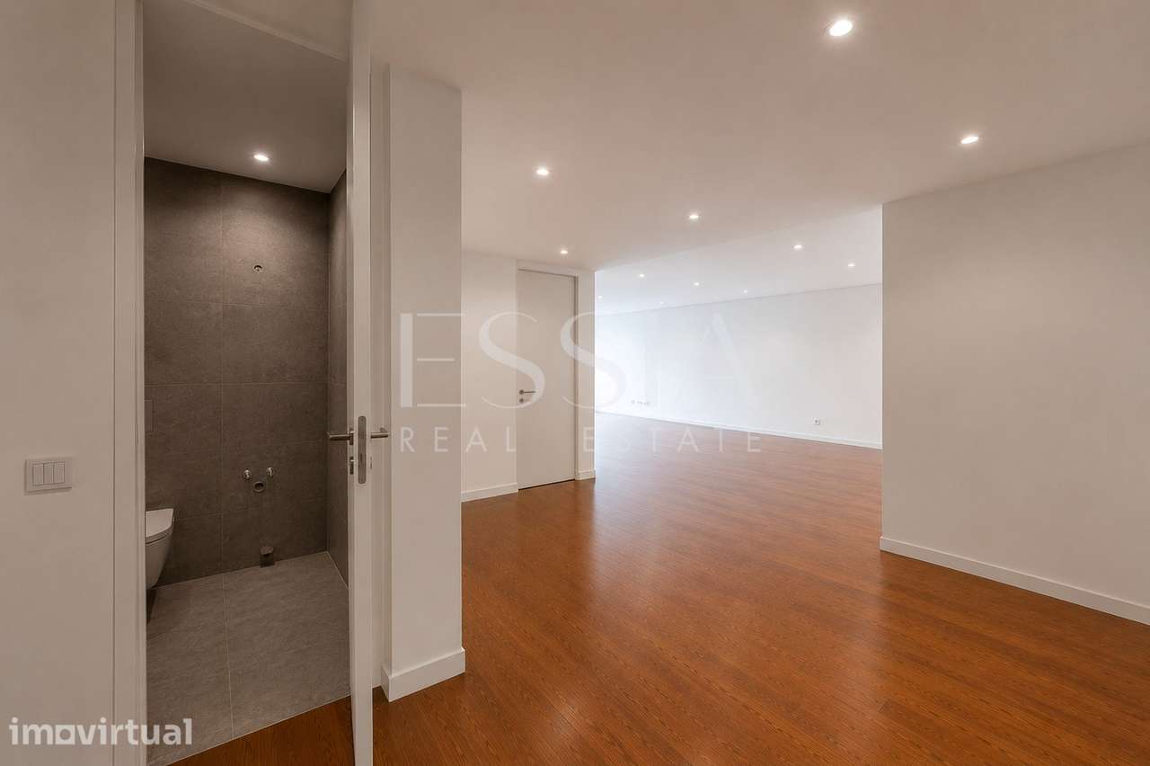 Apartamento T3 com Varanda no Varandas do Foco - Grande imagem: 2/28