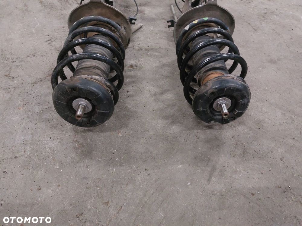 AMORTYZATOR SPRĘŻYNA ZWROTNICA LEWY PRAWY PRZÓD PEUGEOT 5008 I 1.6 HDI - 4