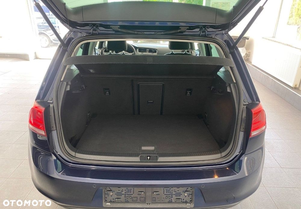 Volkswagen Golf - 15
