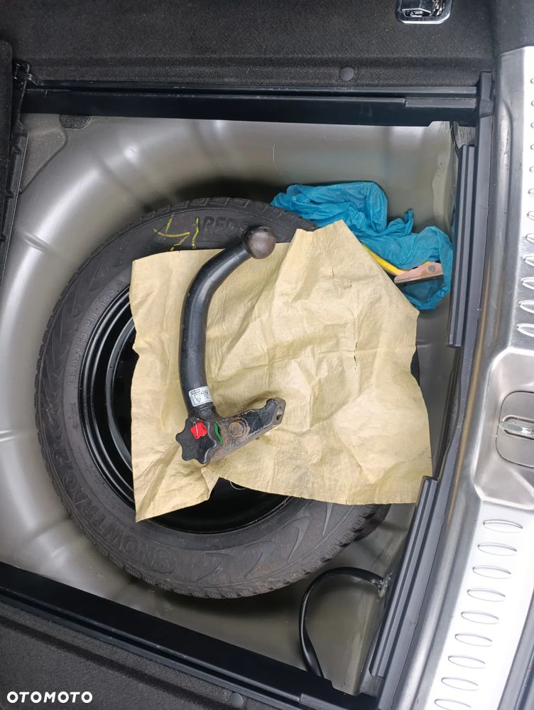 Hyundai i40 Kombi 1.7 CRDi DCT Trend - 32