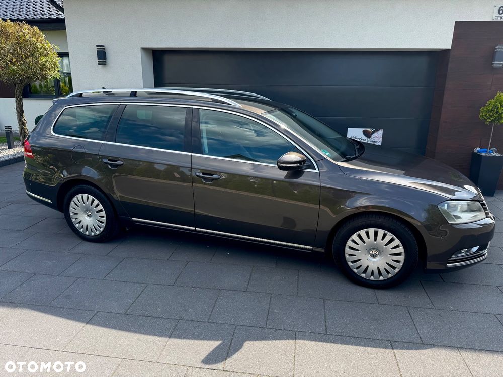 Volkswagen Passat - 2