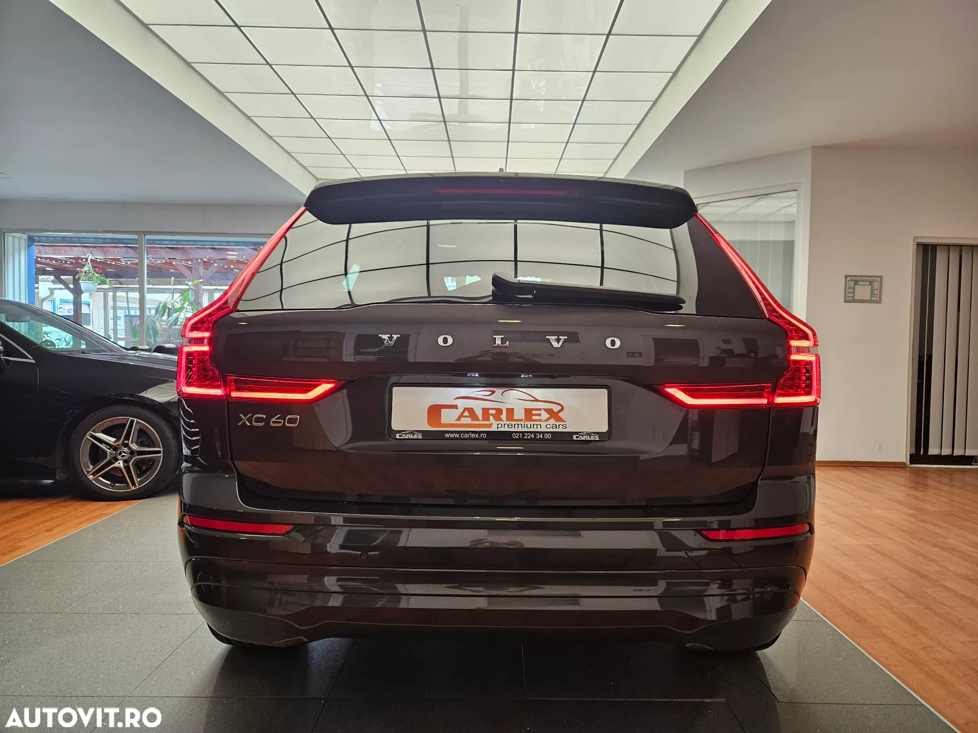 Volvo XC 60 B4 D Geartronic Momentum Pro - 6