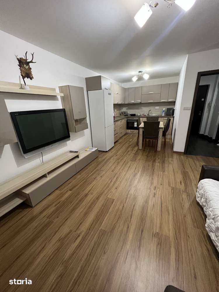 Vând apartament 2 camere ETAJ 3, Str CERBULUI — fotografia 1