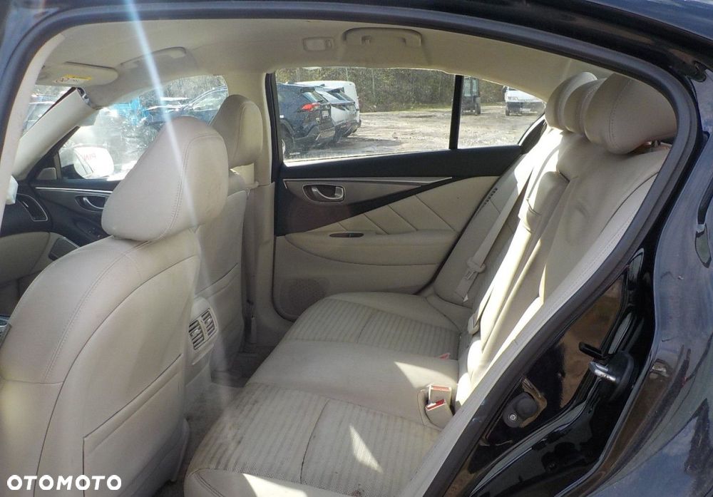 Infiniti Q50 - 21