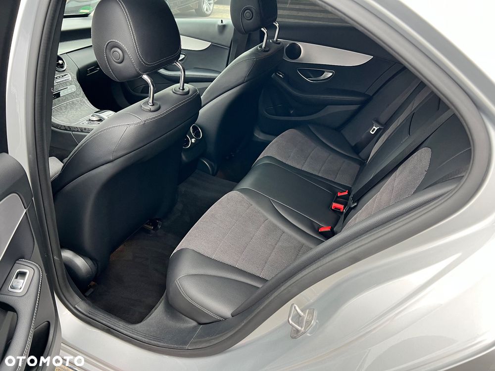 Mercedes-Benz Klasa C 180 9G-TRONIC Avantgarde - 11