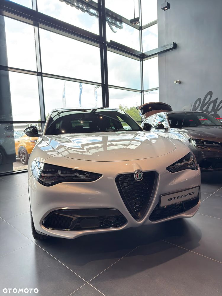 Alfa Romeo Stelvio 2.2 JTDM Sprint Q4 - 3