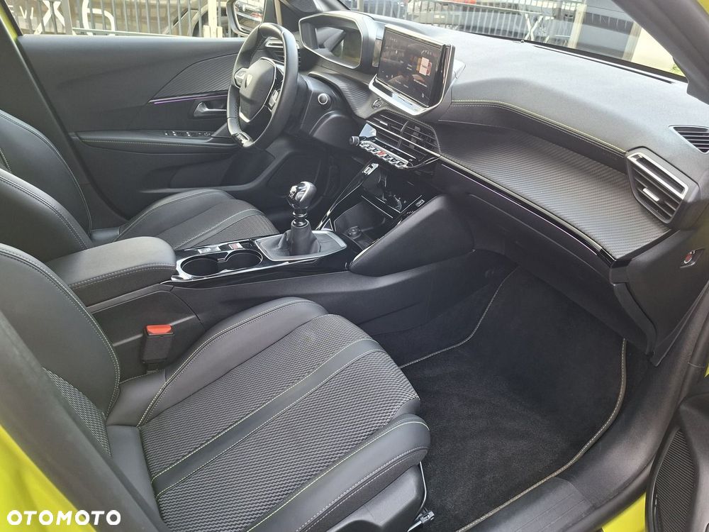 Peugeot 208 1.2 PureTech GT S&S - 21