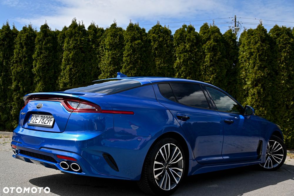 Kia Stinger - 8