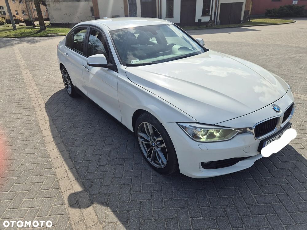 BMW Seria 3 316i - 1