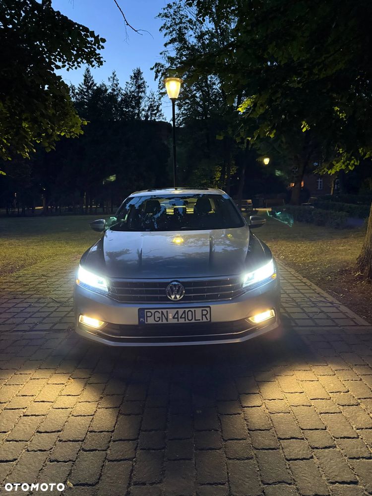 Volkswagen Passat - 22