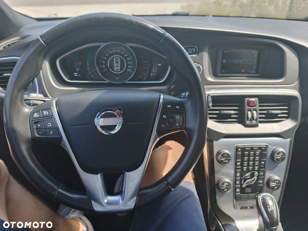 Volvo V40 - 26