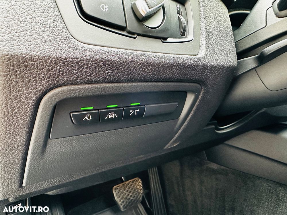 BMW Seria 3 320d xDrive AT - 7