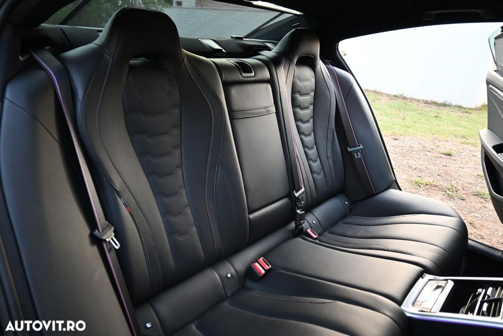 BMW Seria 8 840i xDrive - 27