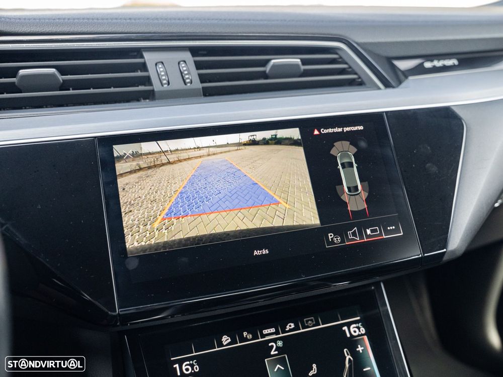 Audi e-tron 55 quattro S line - 51