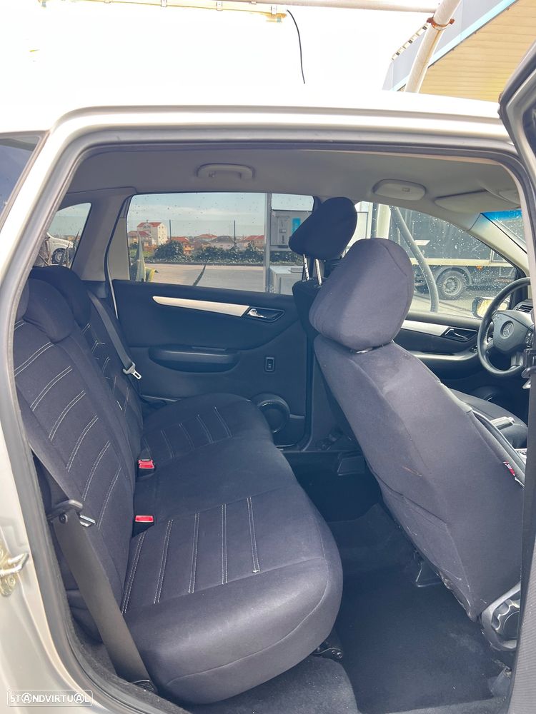 Mercedes-Benz B 200 CDI Autotronic - 13