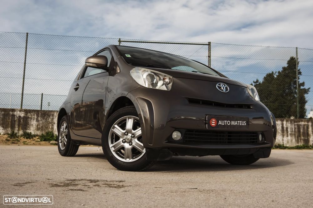 Toyota iQ 1.0 - 2