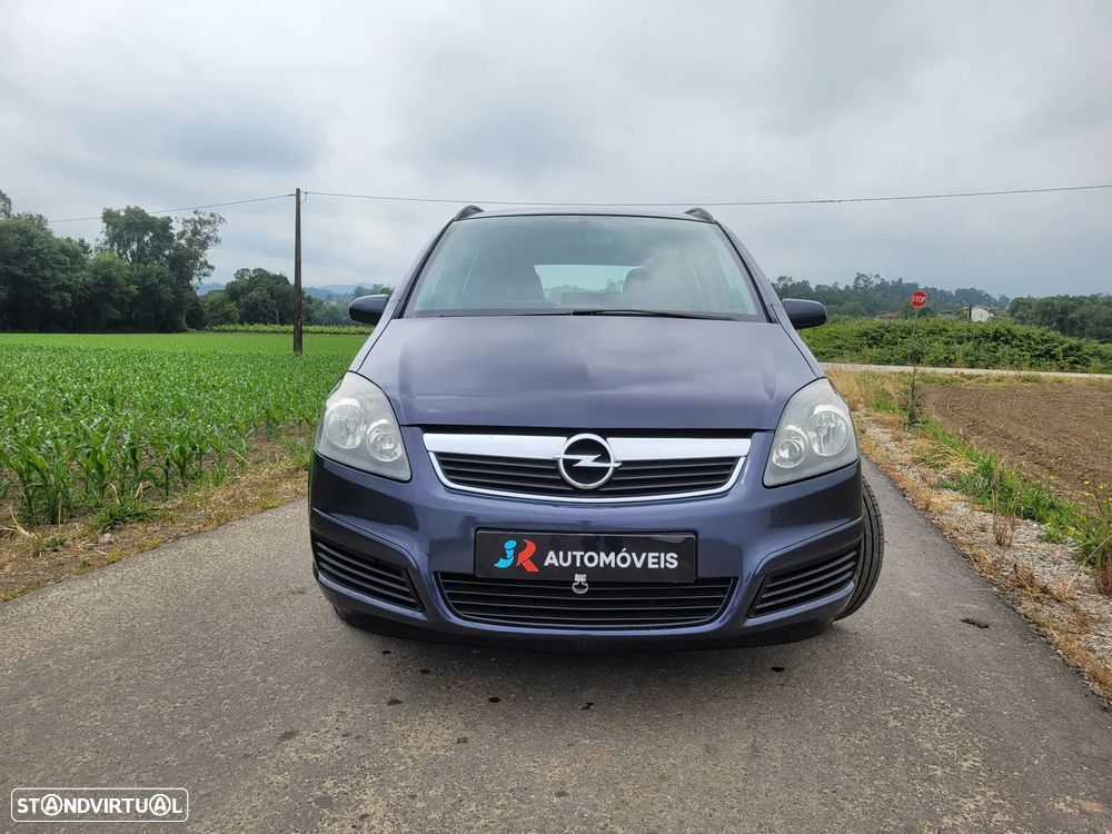 Opel Zafira 1.9 CDTi Cosmo - 2