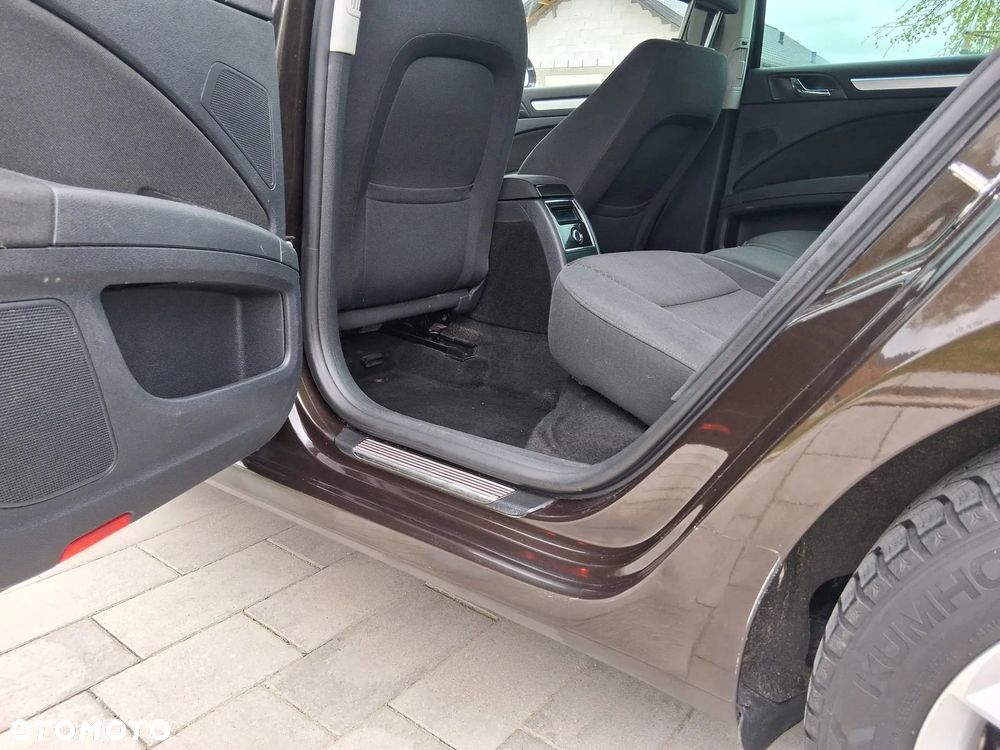 Skoda Superb 2.0 TDI DSG Elegance - 23
