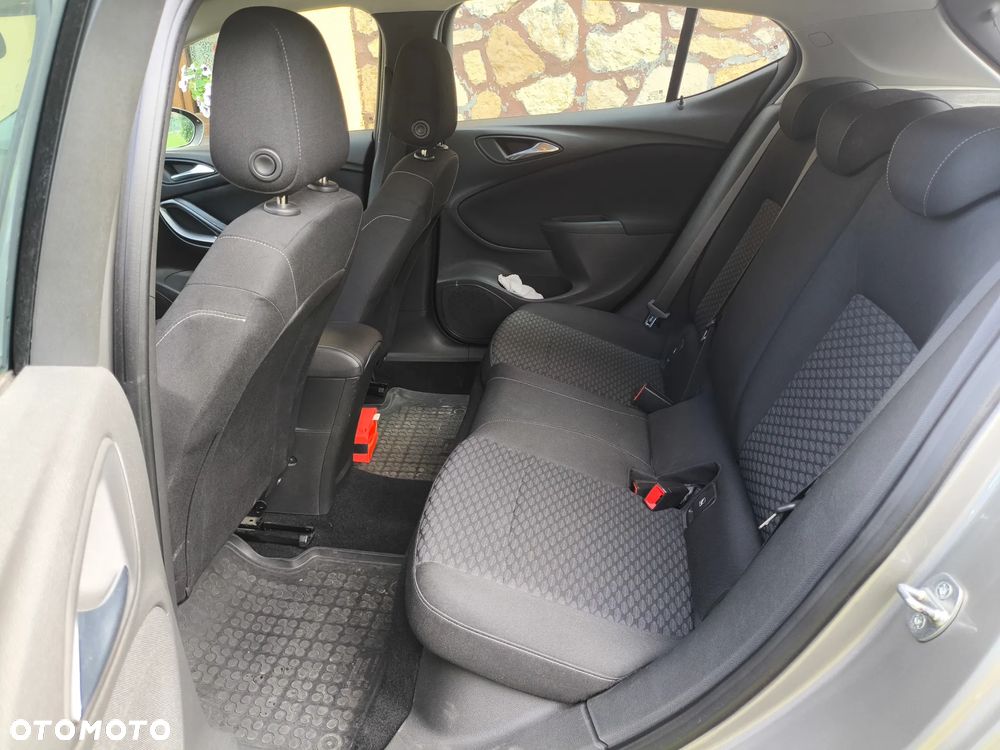 Opel Astra 1.4 T Enjoy - 13
