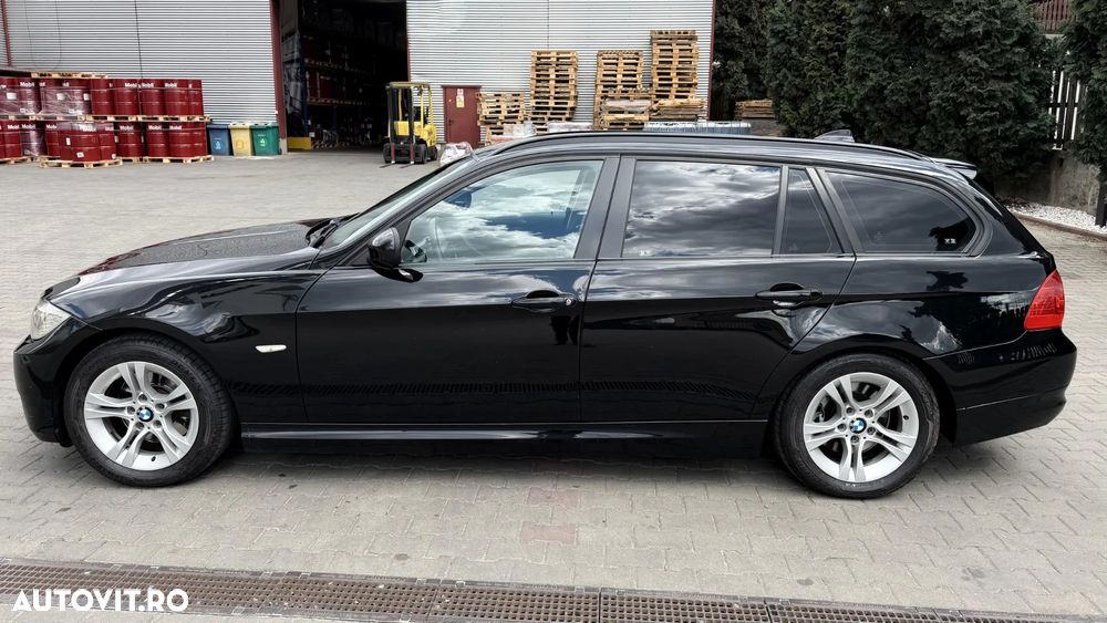 BMW Seria 3 320d EfficientDynamics Edition - 2