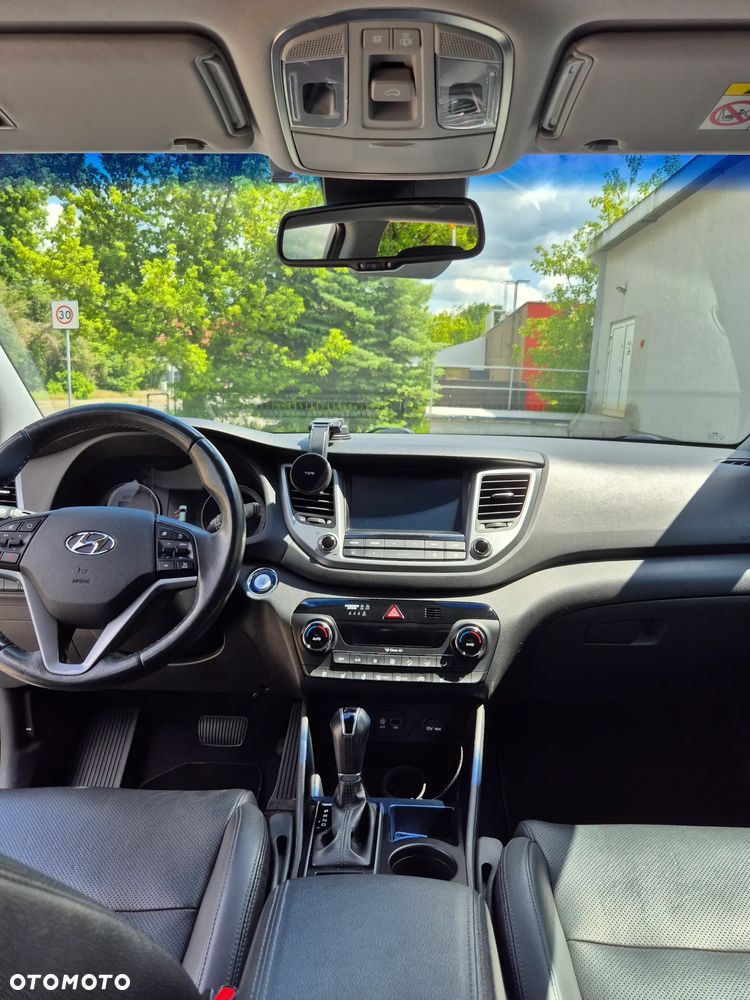 Hyundai Tucson blue 1.7 CRDi 2WD DCT Premium - 23