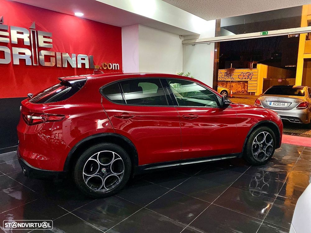 Alfa Romeo Stelvio 2.2 16V AT8-Q4 Executive - 7