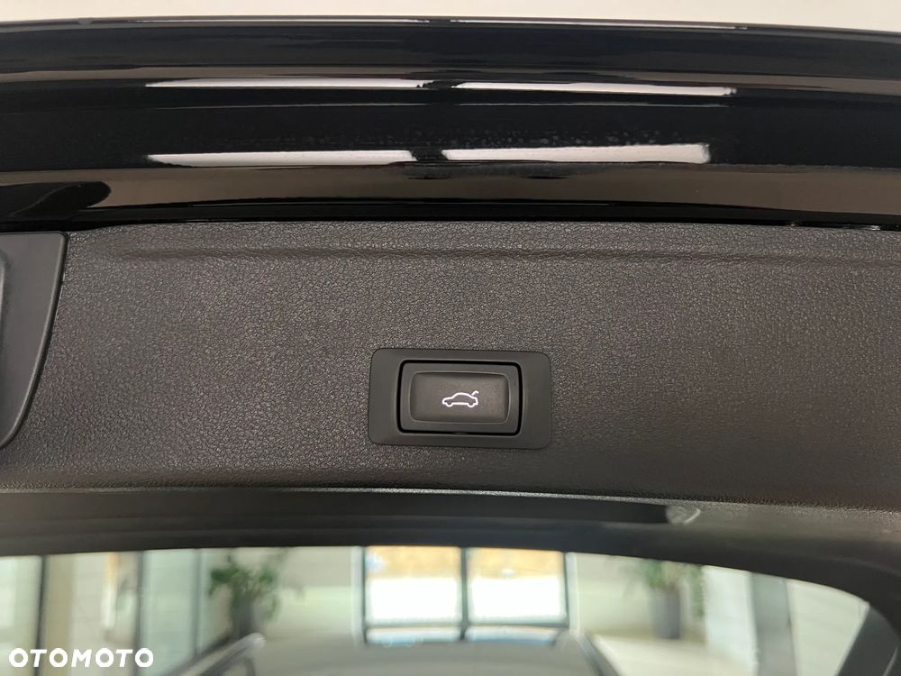 Audi A4 Avant 35 TDI S tronic - 27