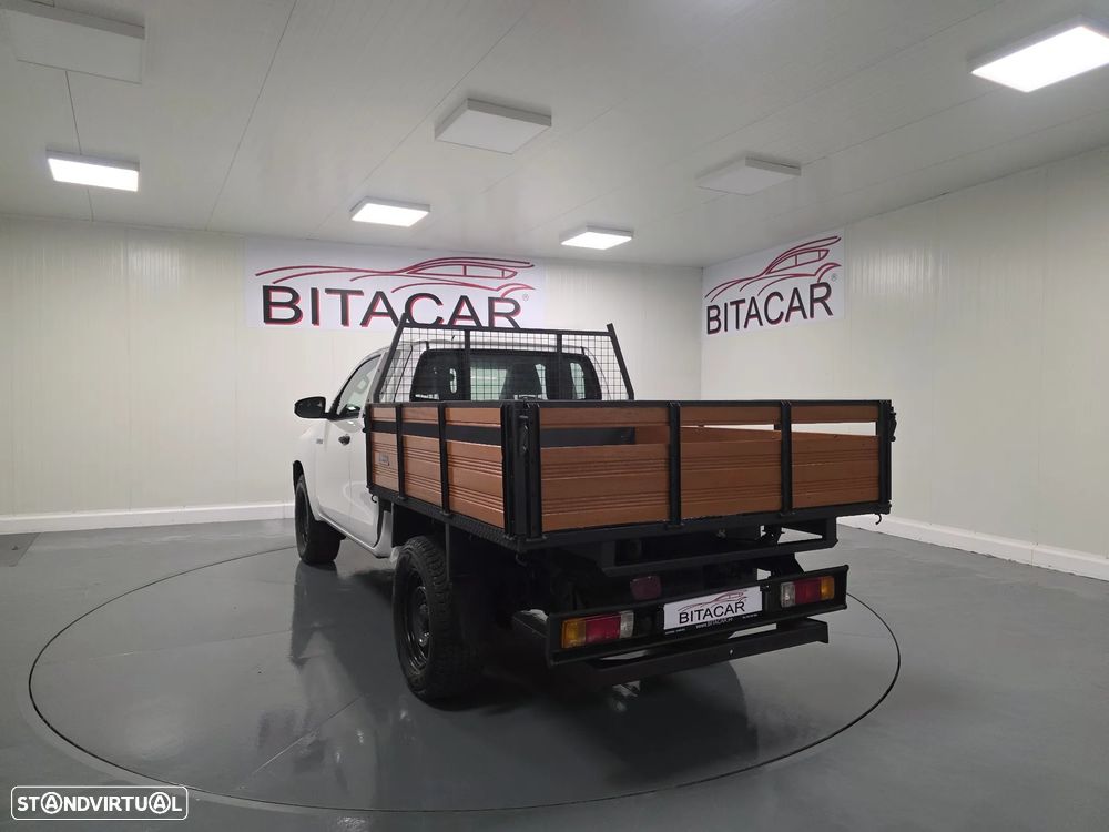 Toyota HILUX  2.4 D-4D 2WD CD - 17