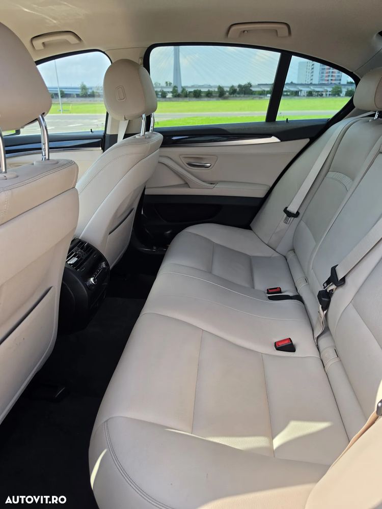 BMW Seria 5 520d xDrive AT - 27