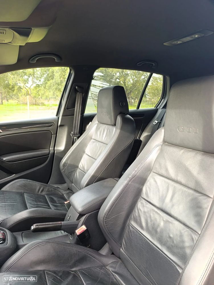 VW Golf 2.0 GTI DSG - 7