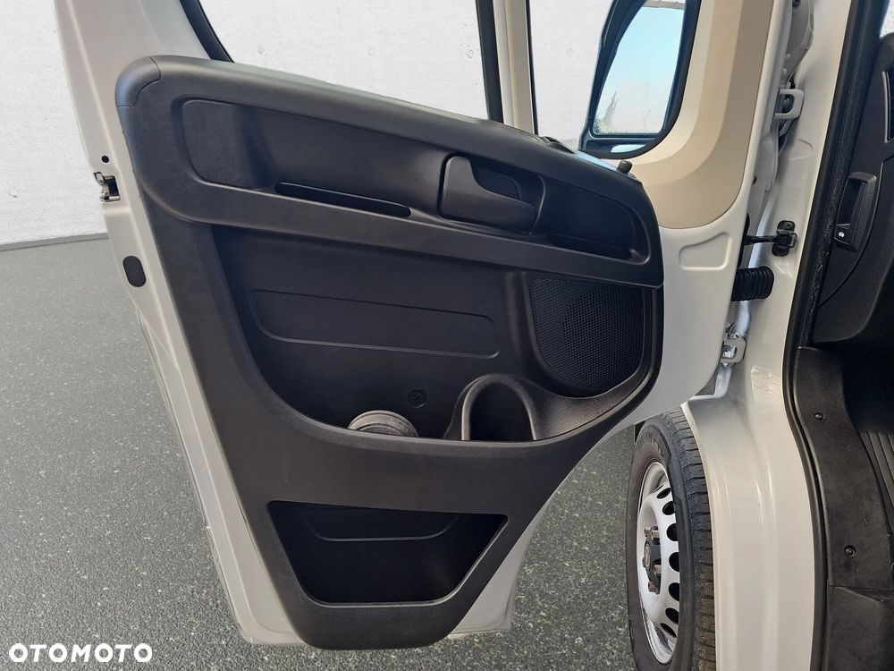 Opel Movano - 11