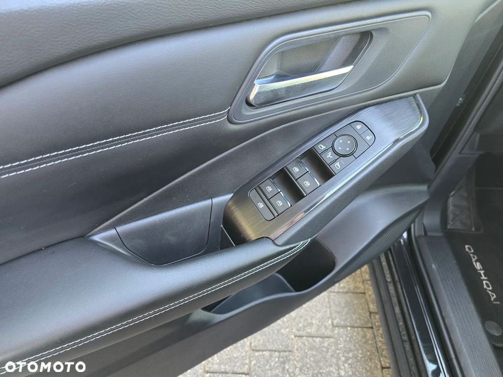 Nissan Qashqai - 25