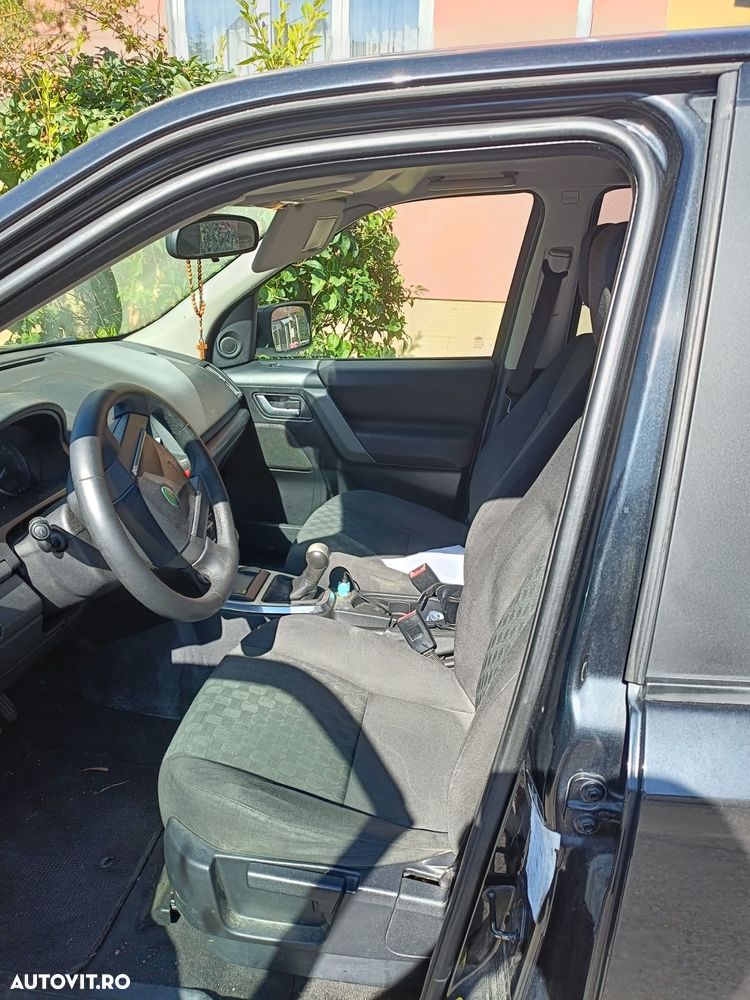 Land Rover Freelander 2 2.2L TD4 HSE - 13
