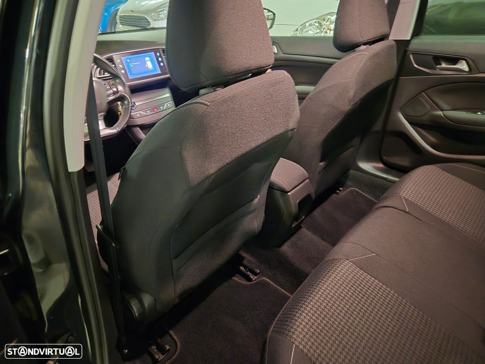 Peugeot 308 SW 1.6 BlueHDi Style - 30