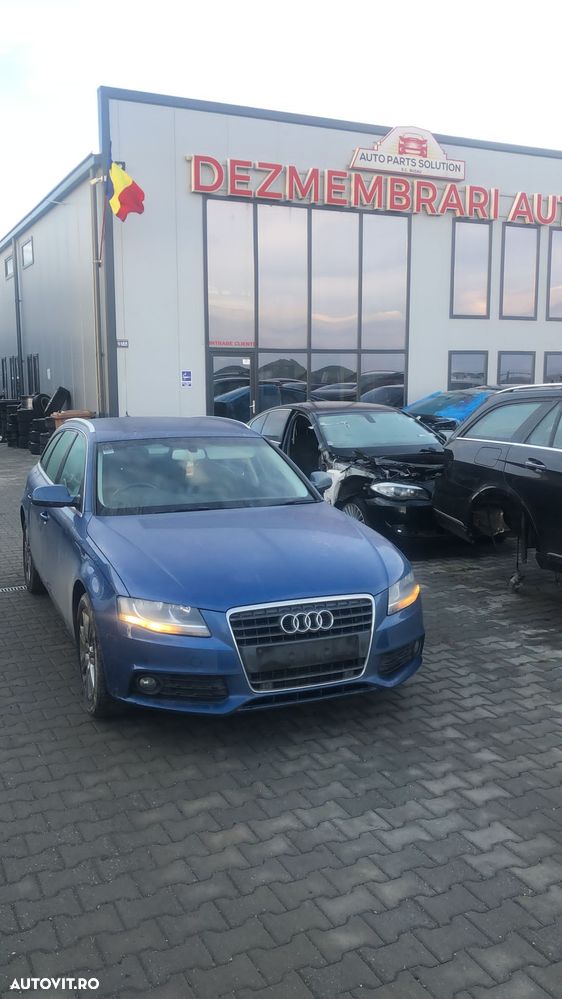 Dezmembram Audi A4 B8 2.0 TDI an fabr. 2011 - 1
