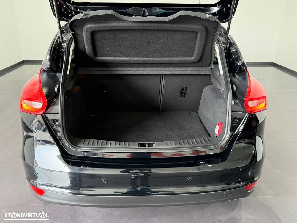 Ford Focus 1.5 TDCi Titanium - 9