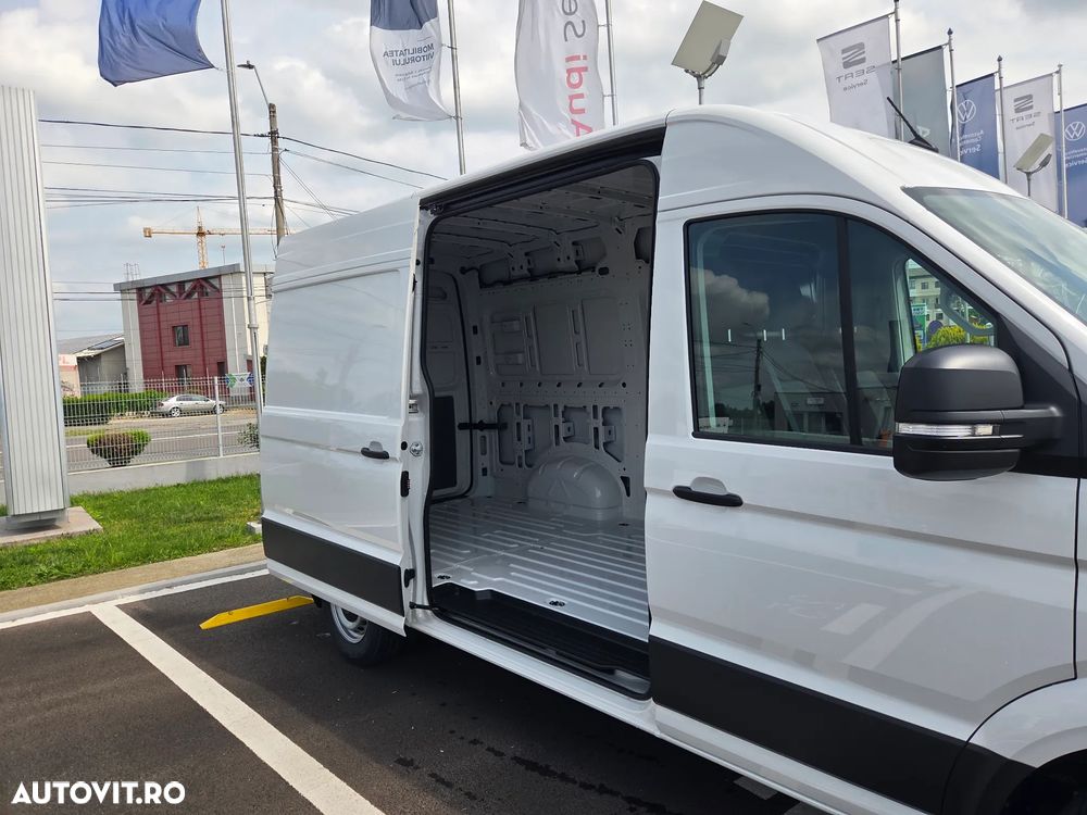 Volkswagen Crafter Furgon L3H3 - 8