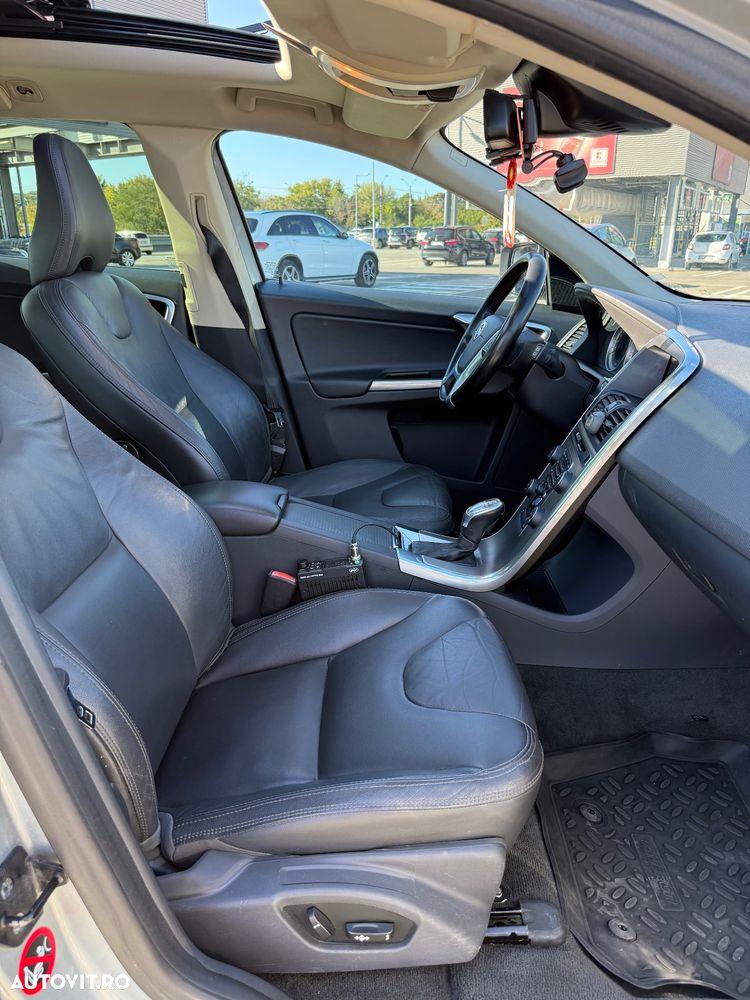 Volvo XC 60 D4 Momentum - 18