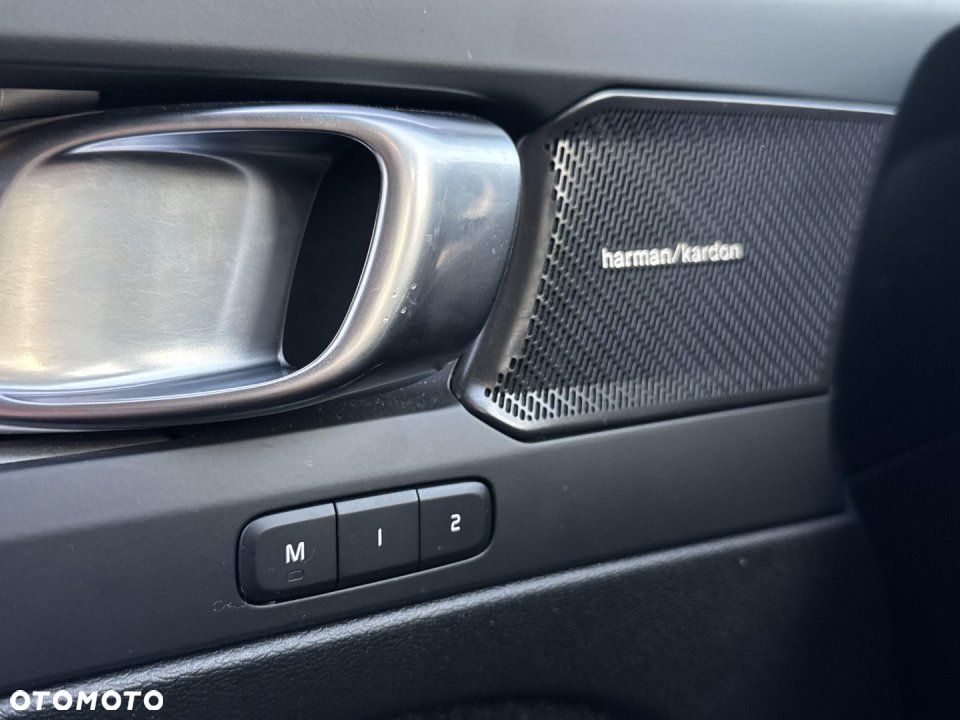 Volvo XC 40 - 19